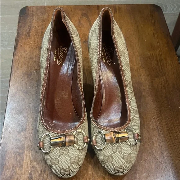 Gucci Women's Tan Canvas Loafers with Gold Accents - Picture 4 of 16